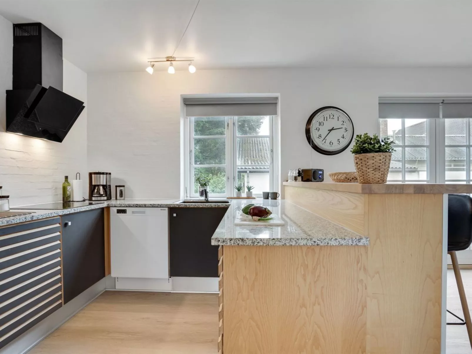 "Springimile" - 300m from the sea-Inside