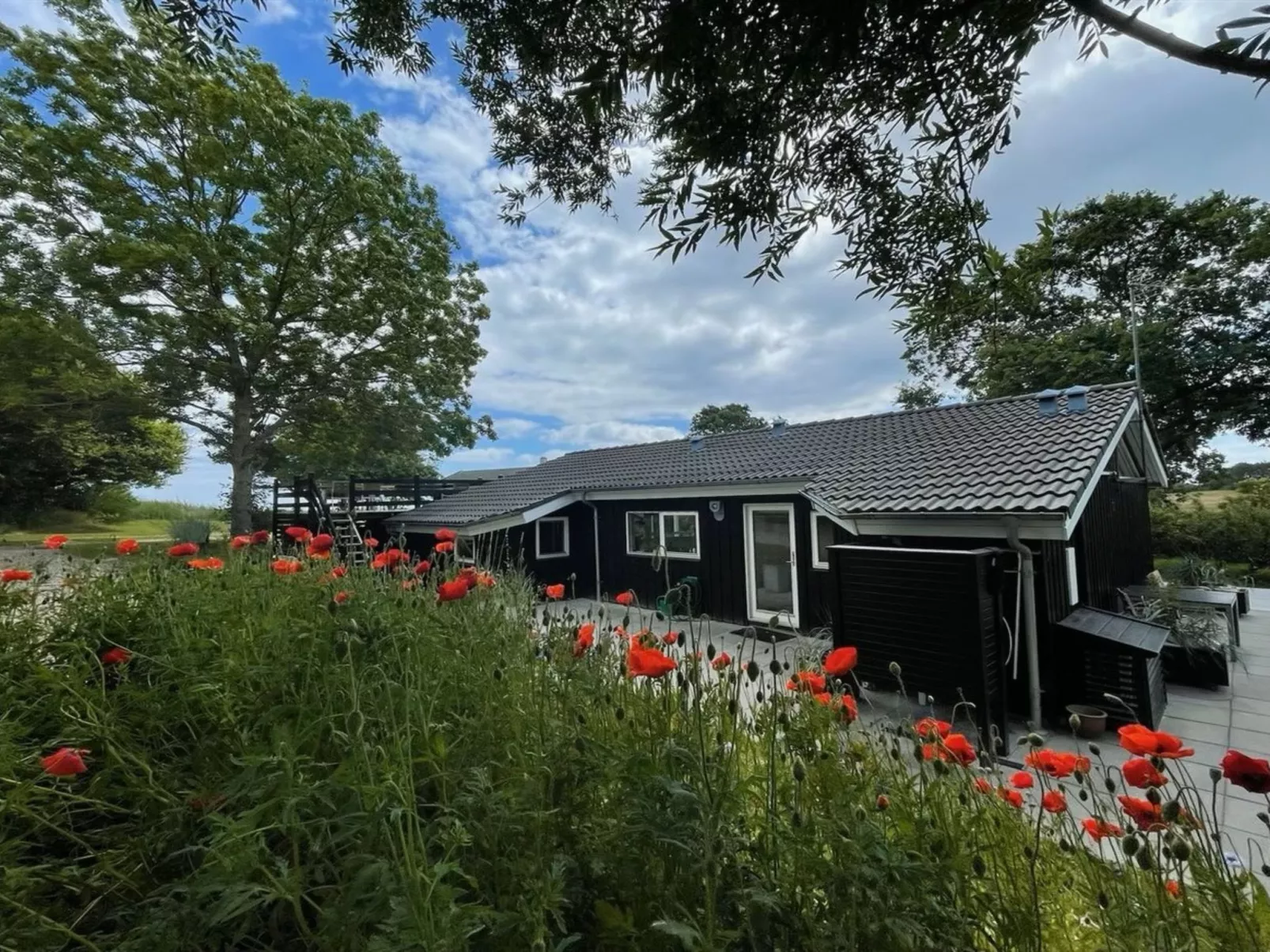 "Lilla" - 120m from the sea - Draußen