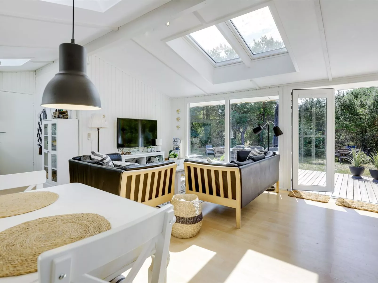 "Essi" - 300m from the sea-Inside