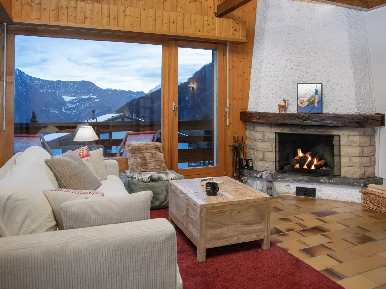 Beau Site No 21-Drinnen