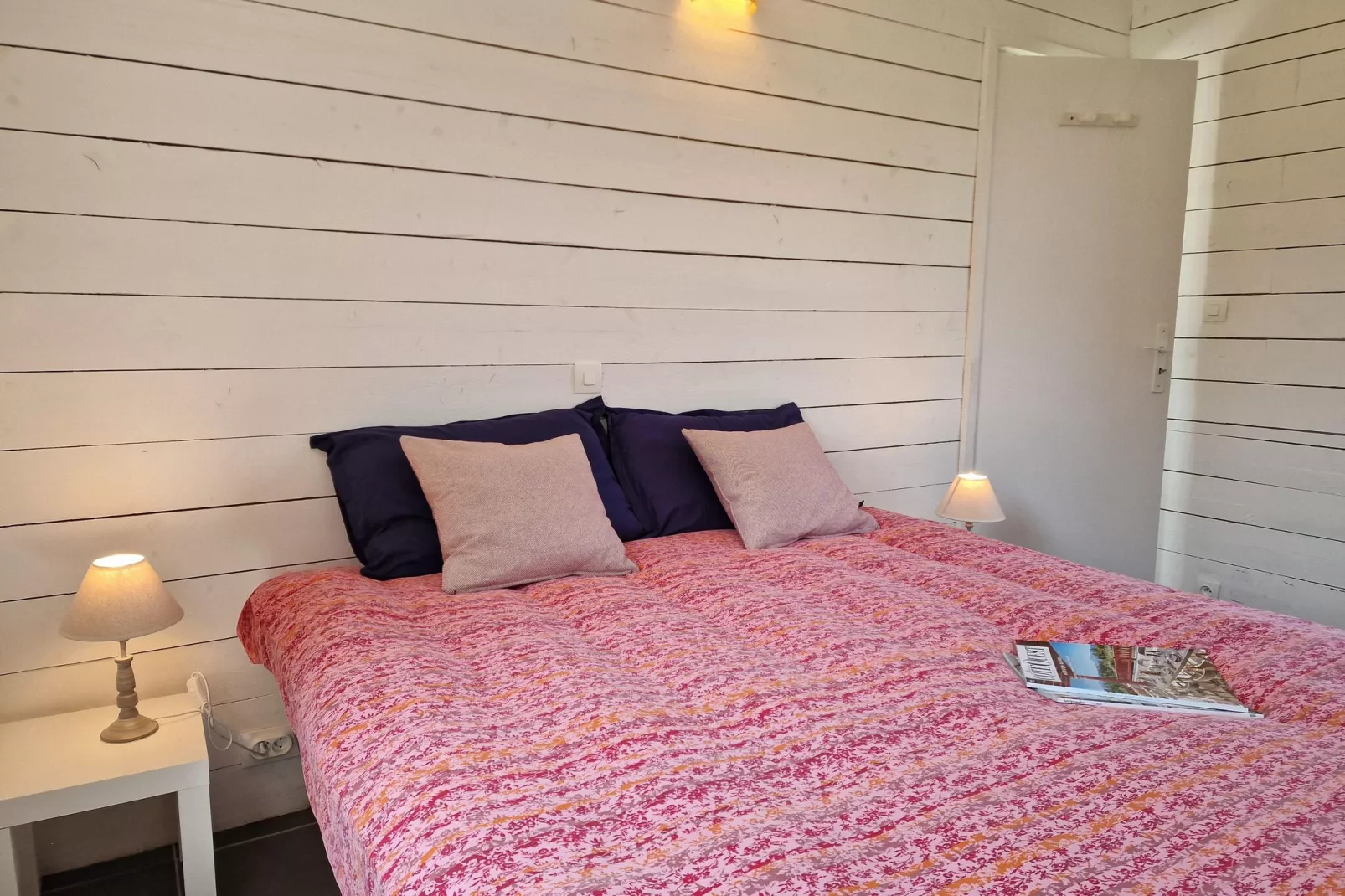 Holiday home with terrace and garden in Locquirec-Bedroom