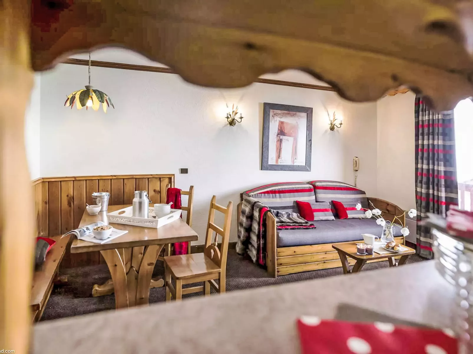 Village Montana-Inside