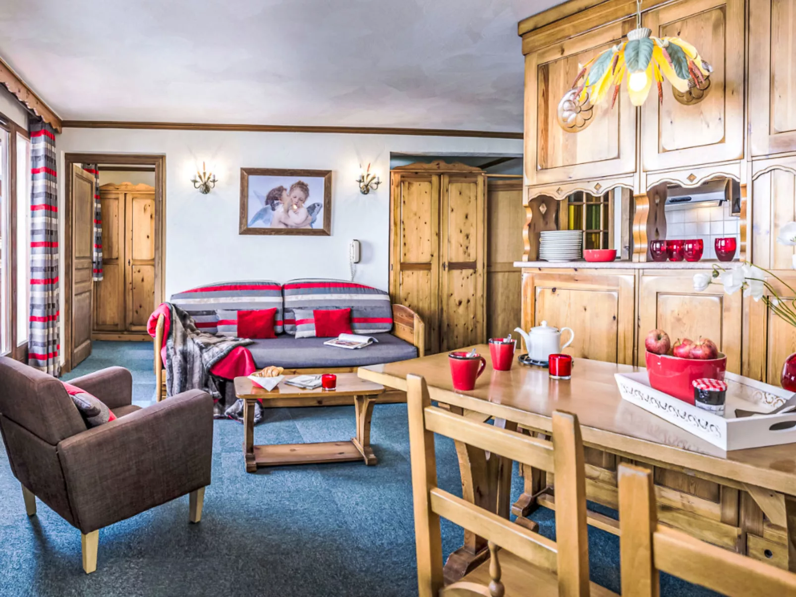 Village Montana-Inside