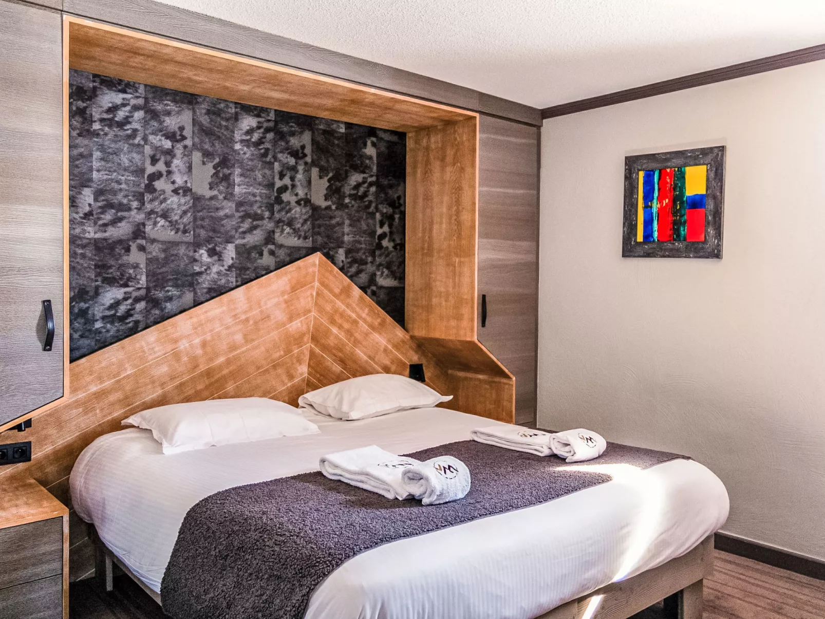 Village Montana-Inside