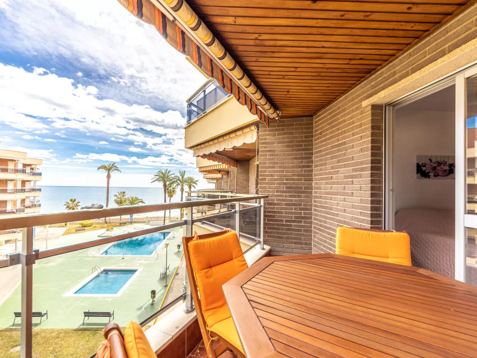 Sol España - Draußen