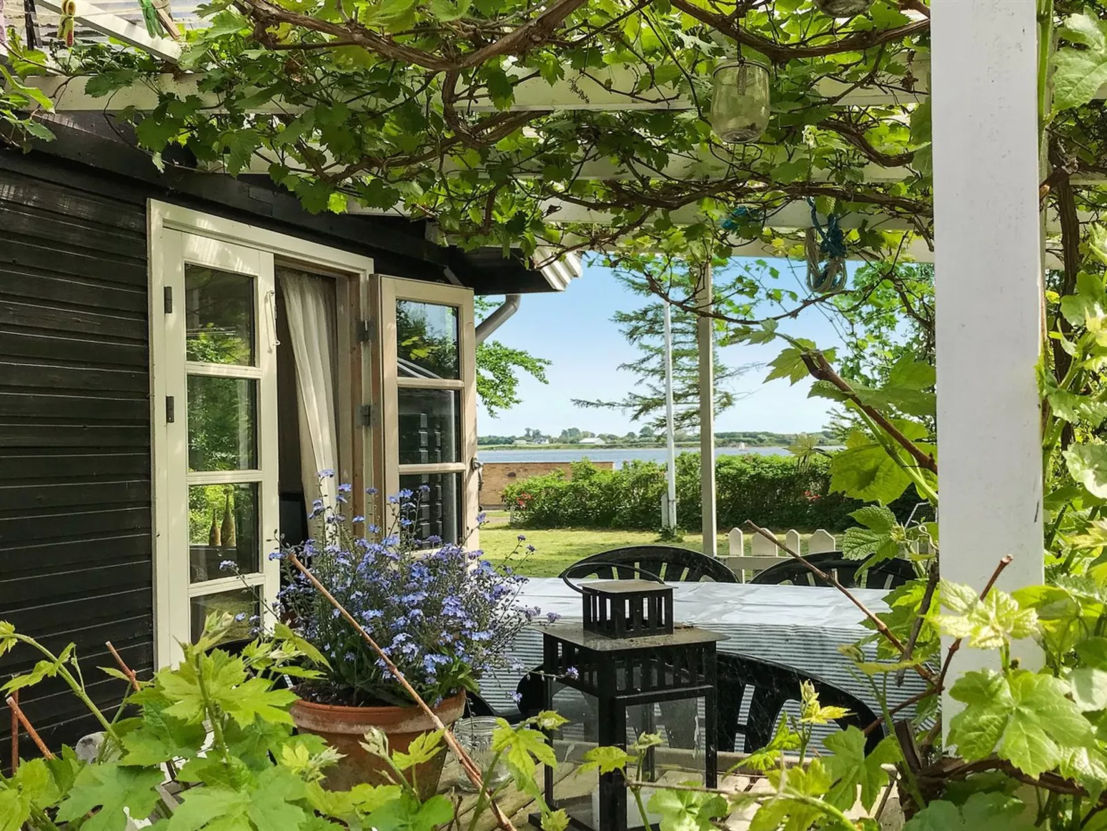 "Vojo" - 100m from the sea-Draußen