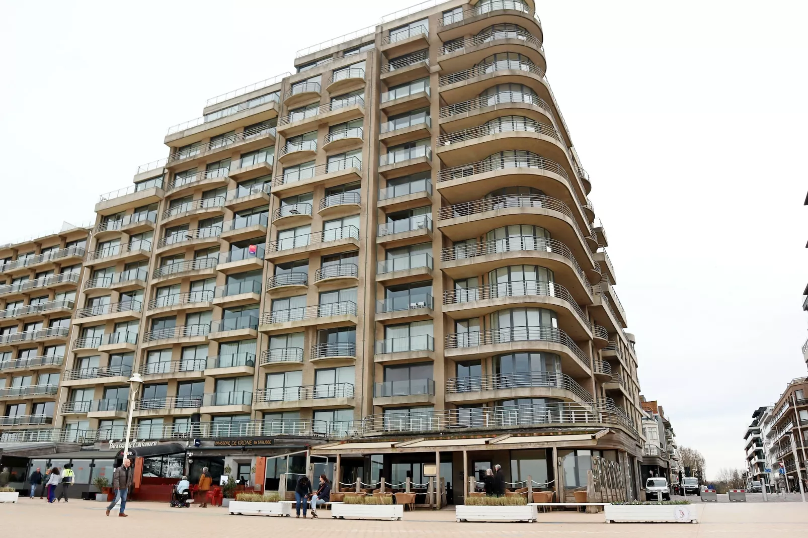 CASINO C-Extérieur été