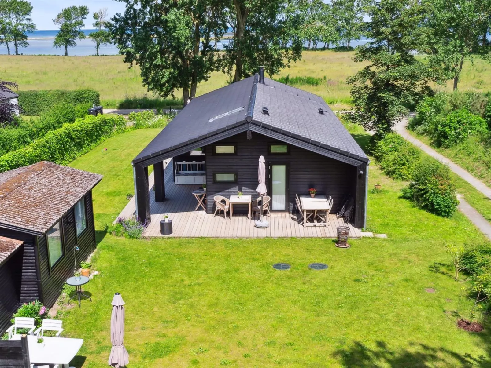 "Huldrik" - 100m from the sea-Outside