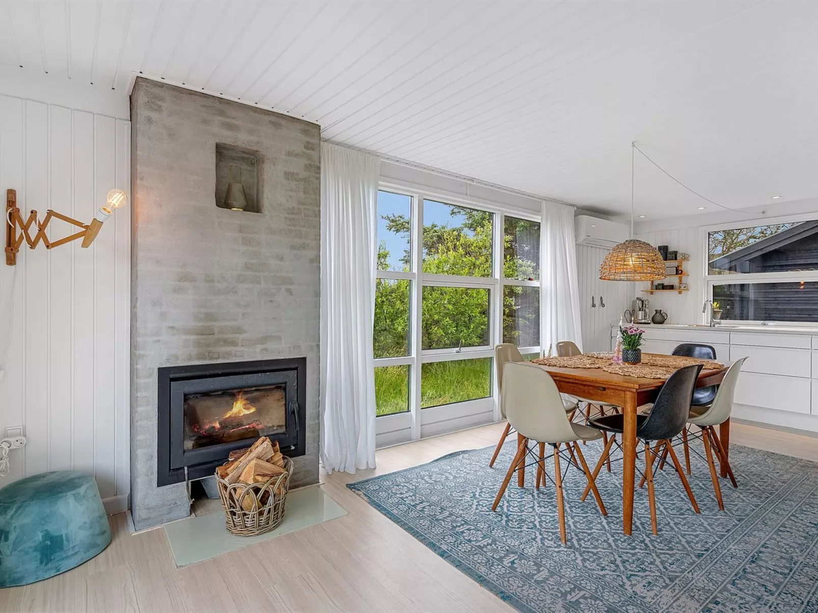 "Mintha" - 400m from the sea-Drinnen