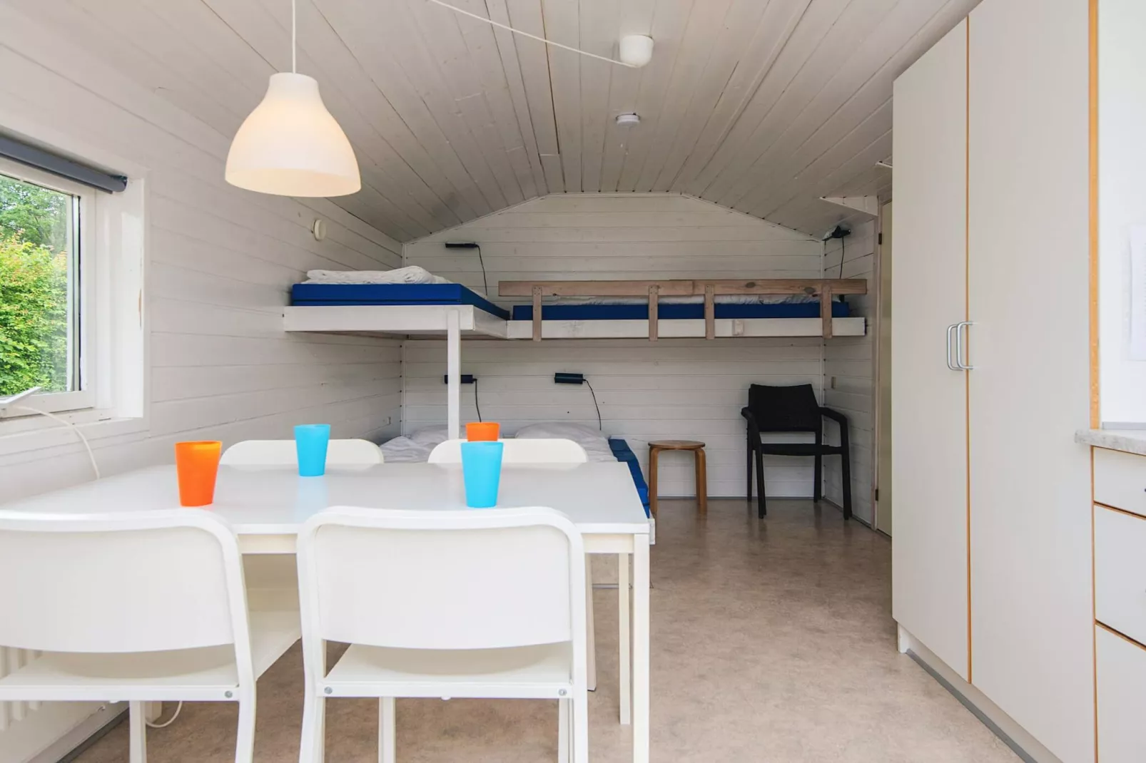 Luksus hytte til 4 pers., med bad-Indoor