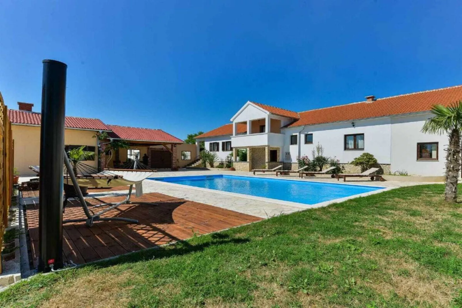 Marinic Comfortable holiday residence-Swimming pool