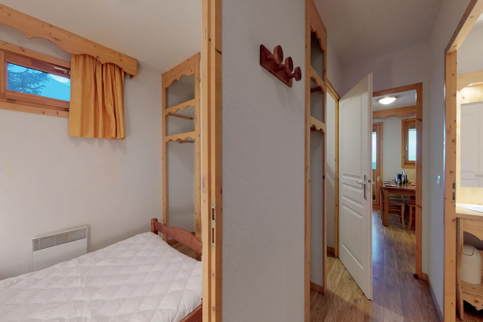 Vercors 2 009-FAMILLE & MONTAGNE appart. 6 pers - Chambre