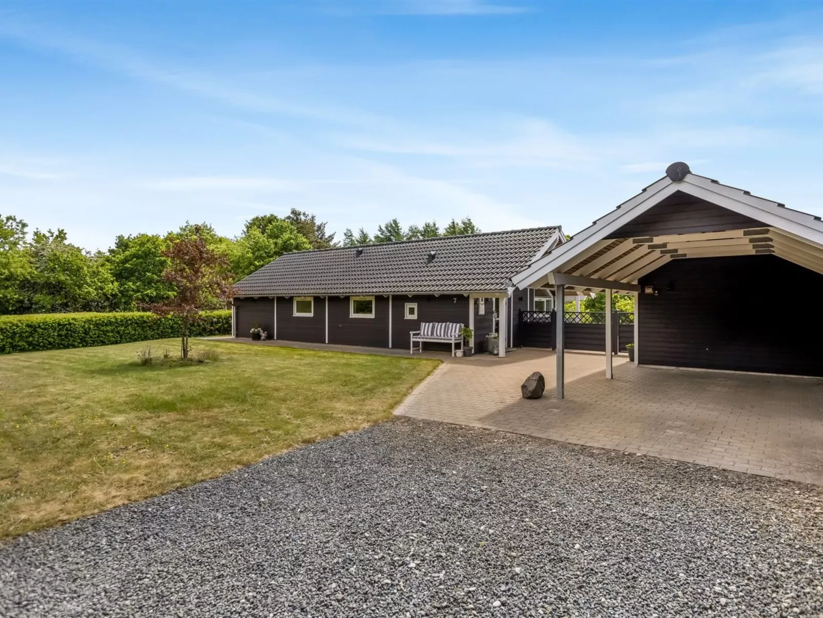 "Truels" - 30km from the sea-Draußen