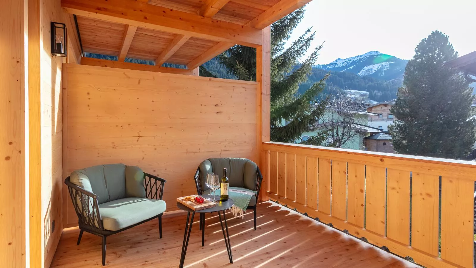Haus Tauernblick Top 2 und 3 und 4-Terrasse/Balkon