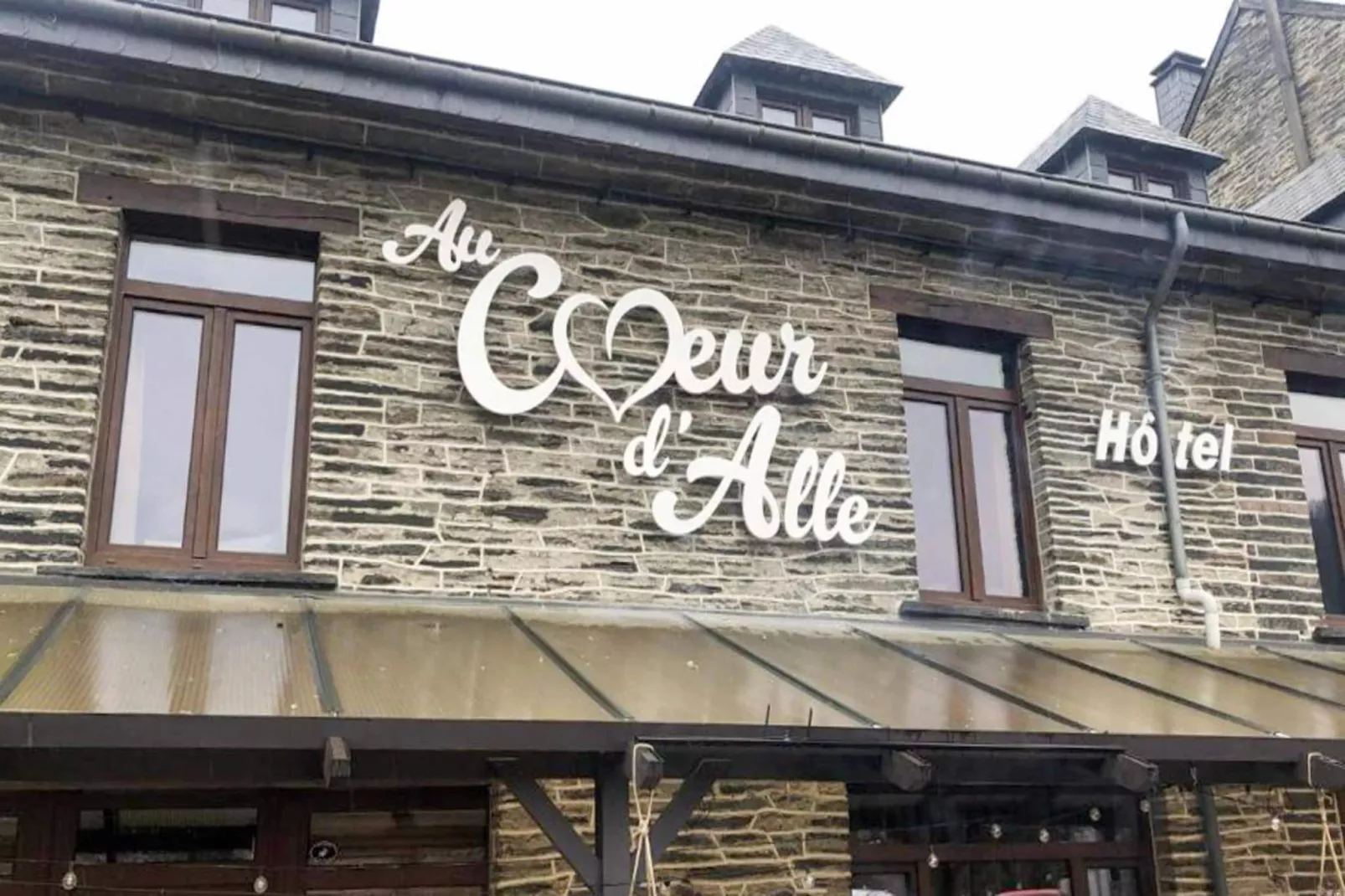 Au Coeur d'Alle Single Room-Exterior in summer