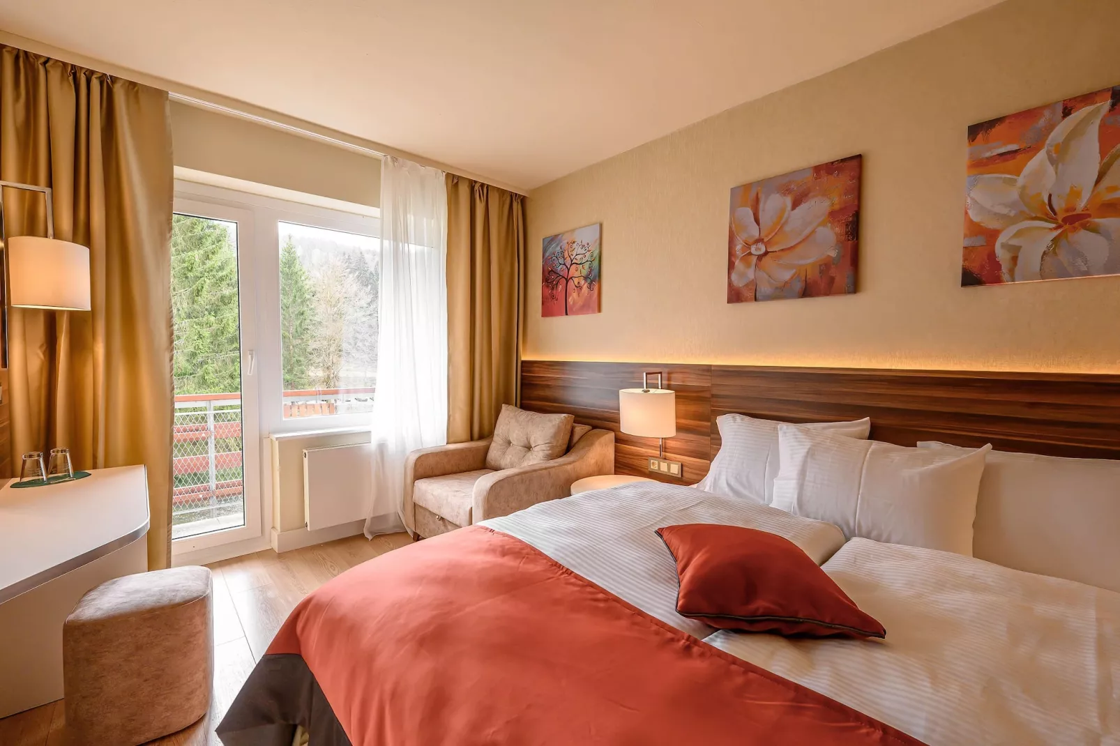 Schwarzbachtal  - Double Room Forest View with Balcony - Schlafzimmer