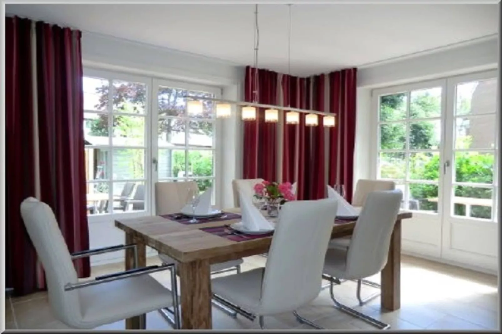 169544-Salle à manger