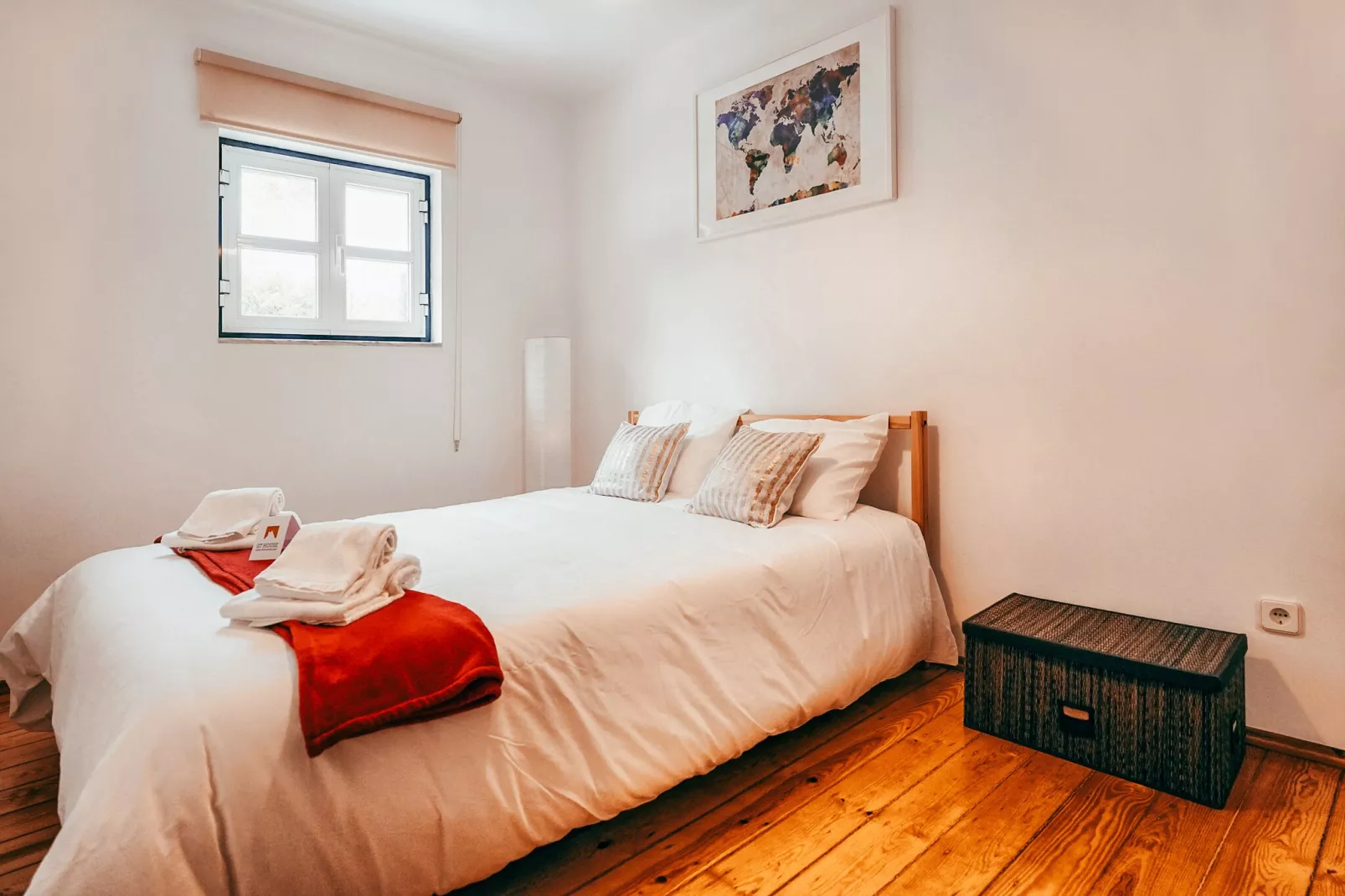 Apolónia Train Spot By Gt House - Bedroom