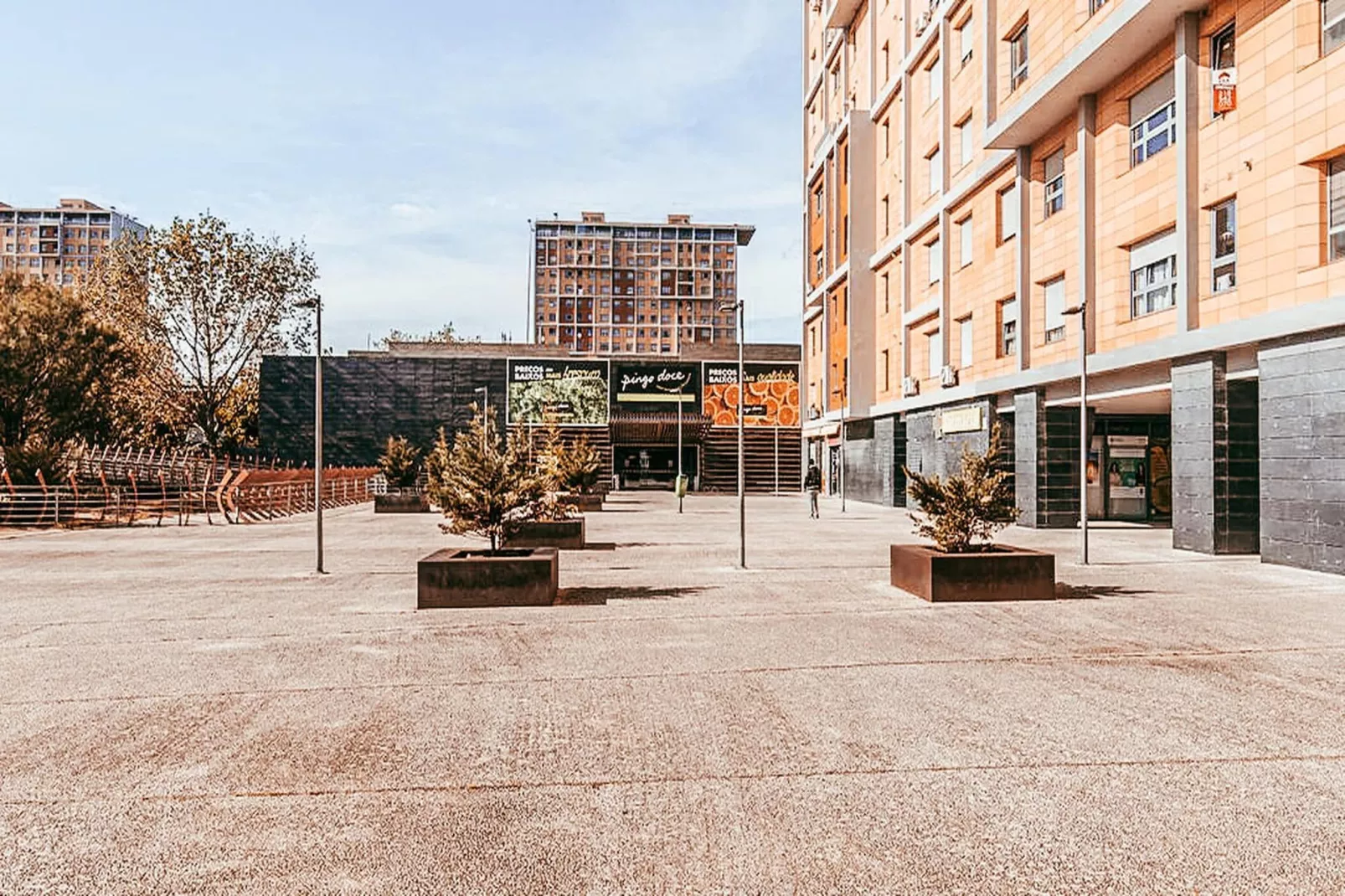 Trendy Apartment River View By Gthouse - Außenbereich Sommer