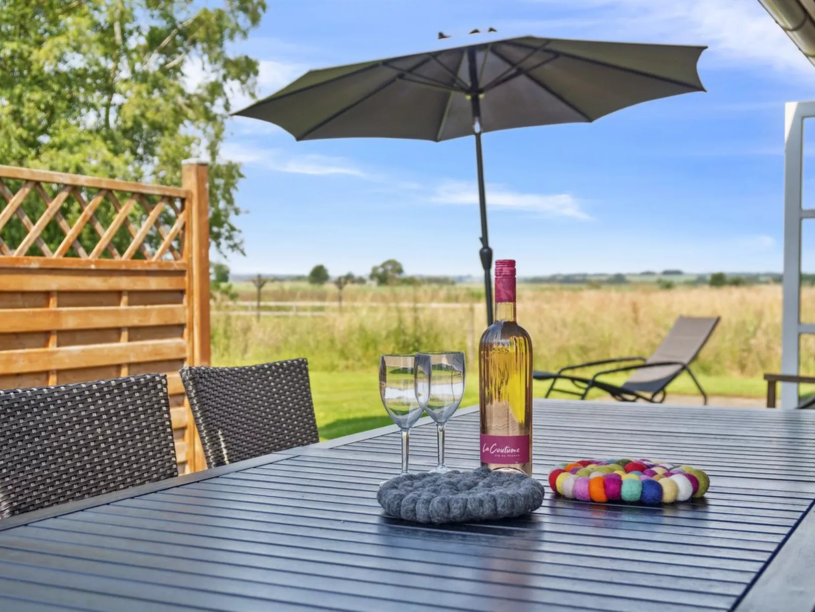 "Neno" - 100m from the sea-Draußen