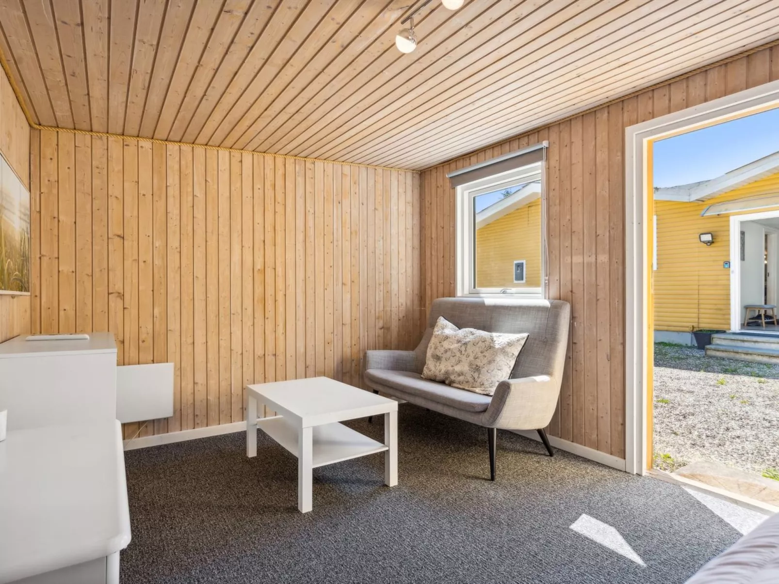 "Senija" - 6.5km from the sea-Drinnen