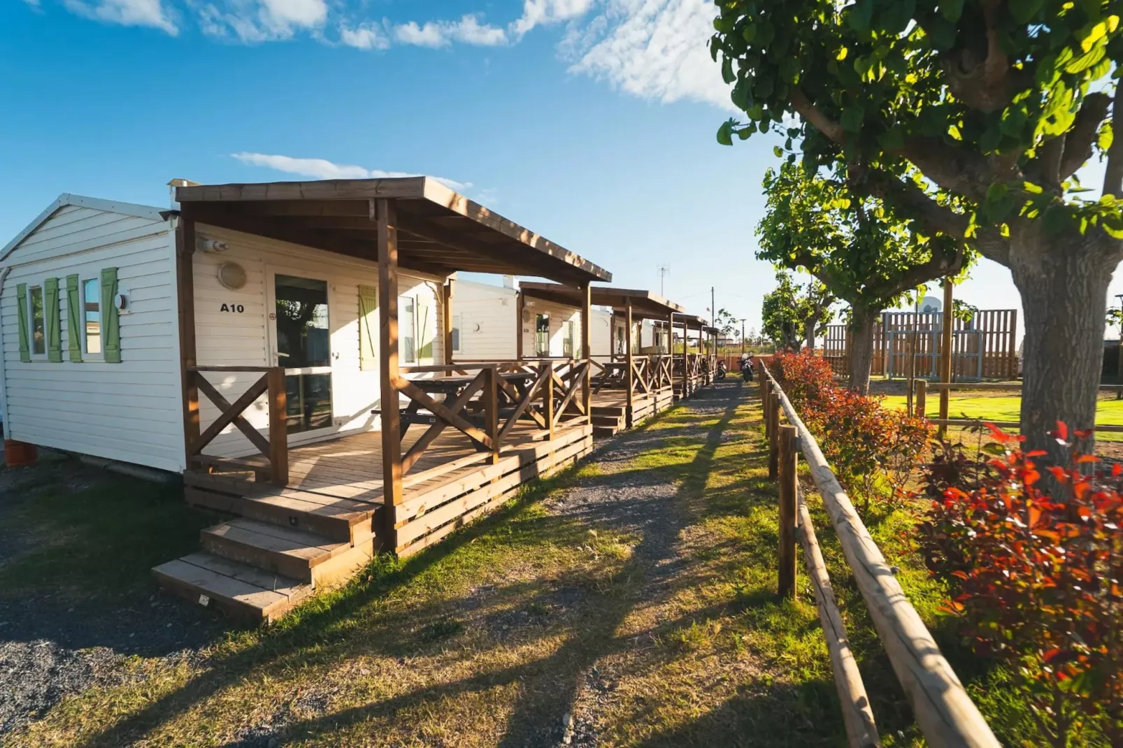 HOLA CAMP CHILCHES-Comfort 2-Terrasse/Balkon