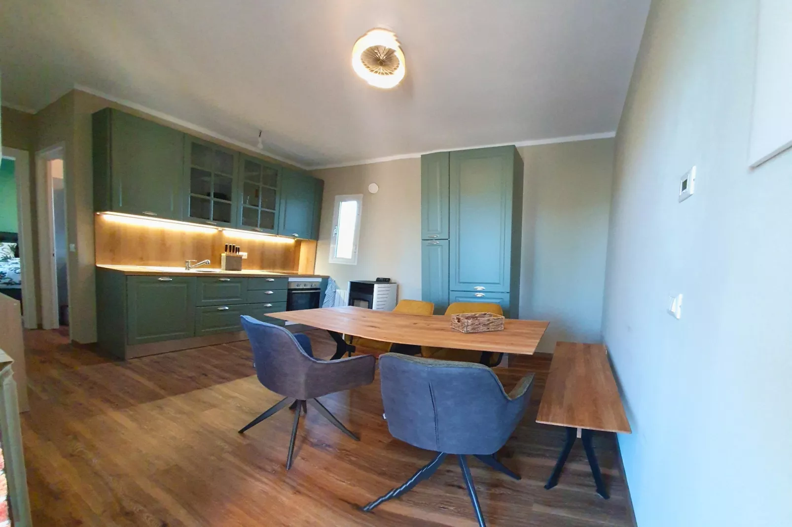 Charmante Villa mit drei Apartments und Meerblick KReidl-Salle à manger