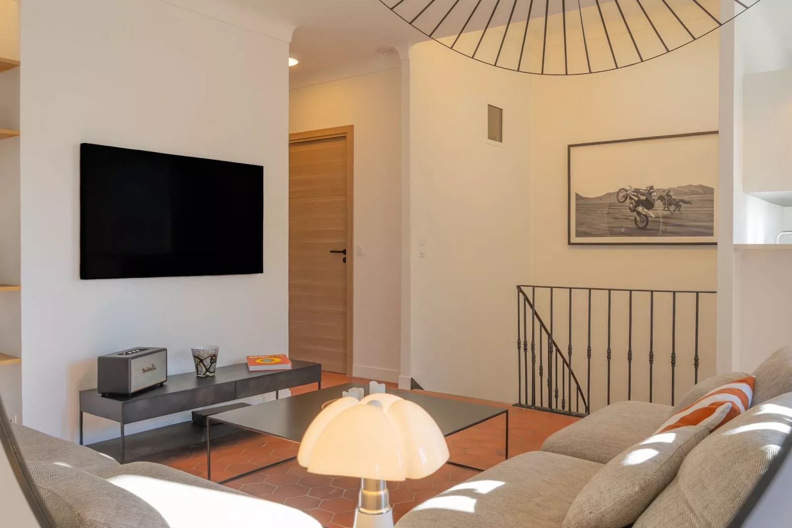 AW-32-LOUIS-BLANC-Untagged