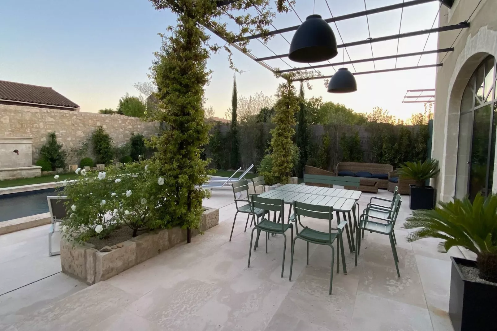 Le Mas Sorella – Votre Évasion Provençale au Cœur des Alpilles-Terrasse/Balkon