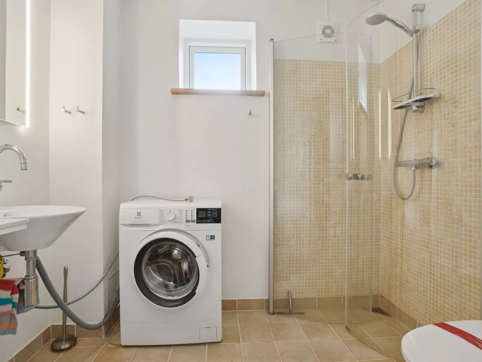 "Rafn" - 400m from the sea - Drinnen