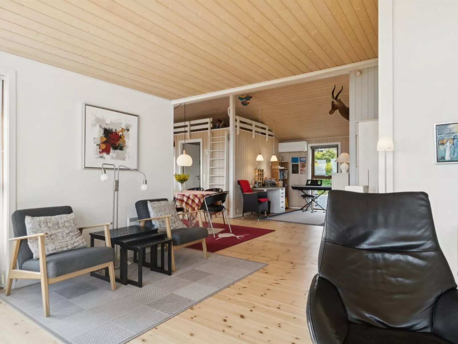 "Viggo" - 200m from the sea-Inside