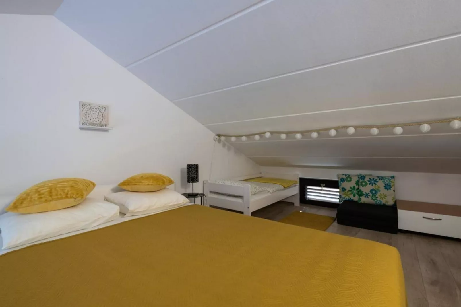 Apartment Baselak - Duplex One Bedroom Apartment with Balcony and Sea View - Bedroom