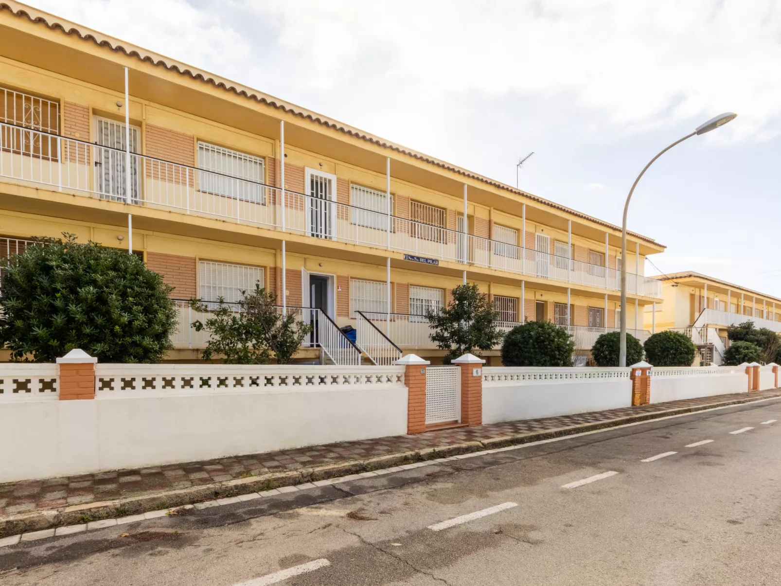 Virgen del Pilar - Draußen