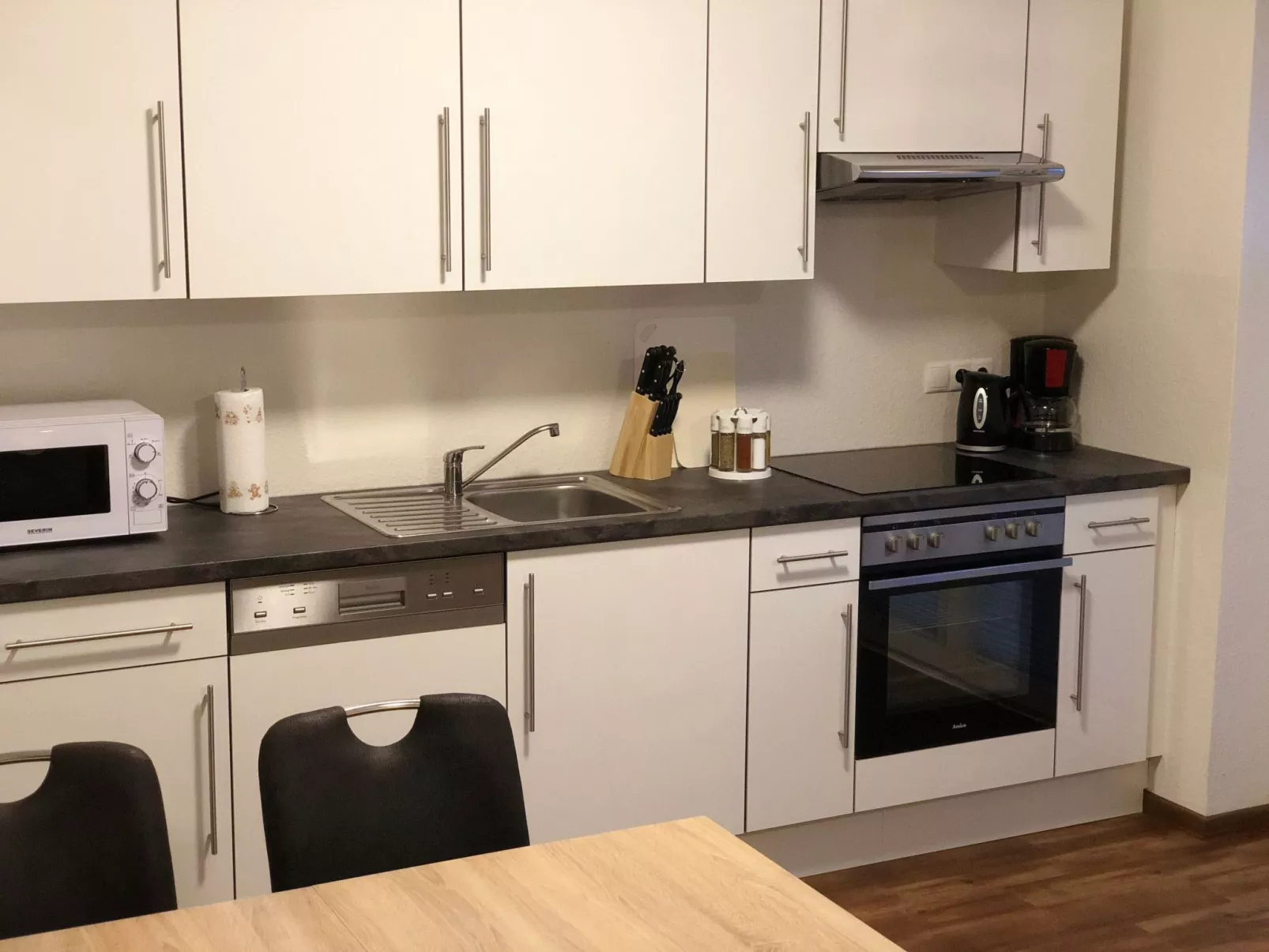 "Heidelerche" direkt am Stausee - Image-tags.info