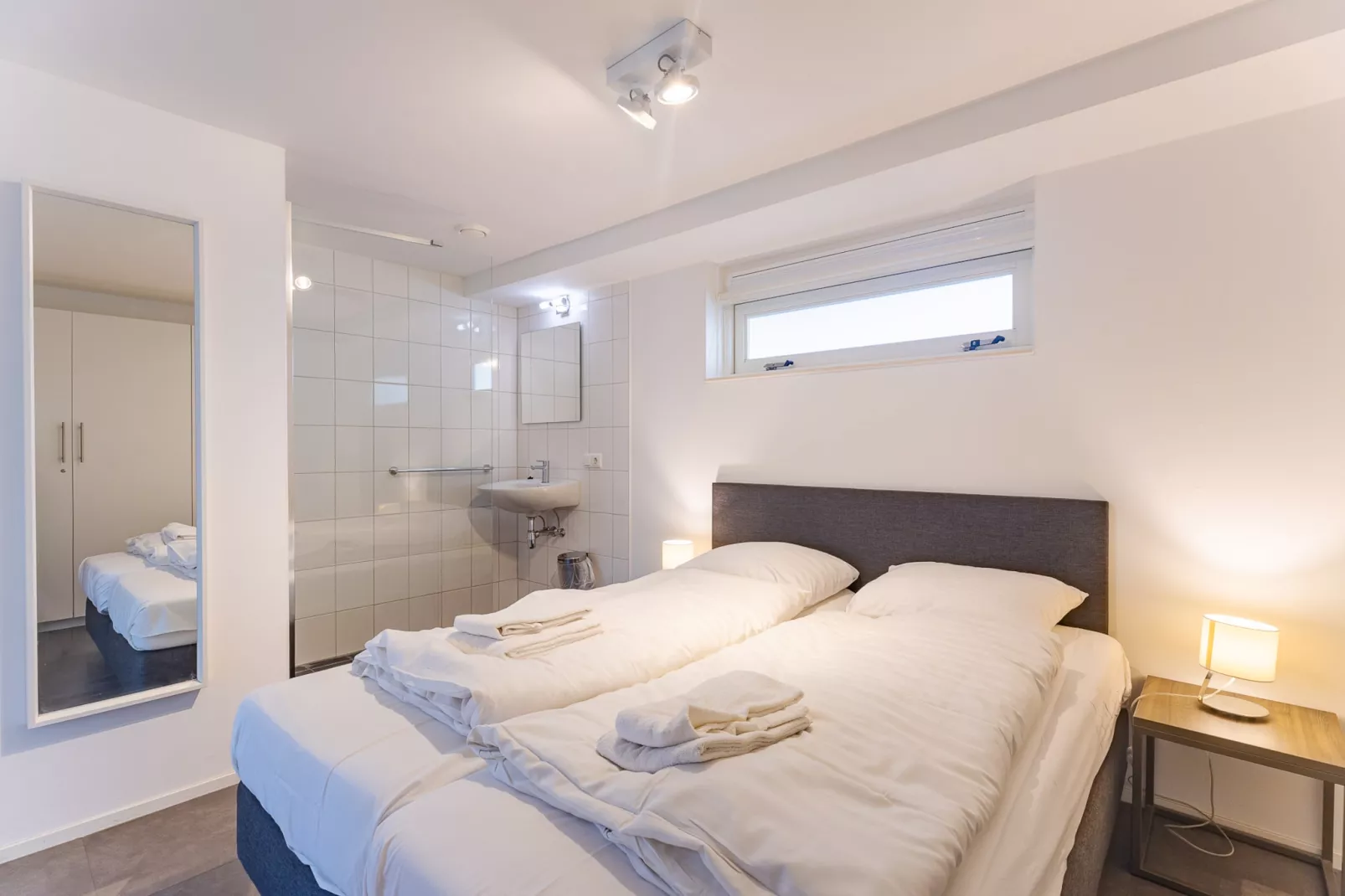 Zonnedorp 19 Modern holiday home Renesse | Beach within walking distance - Chambre