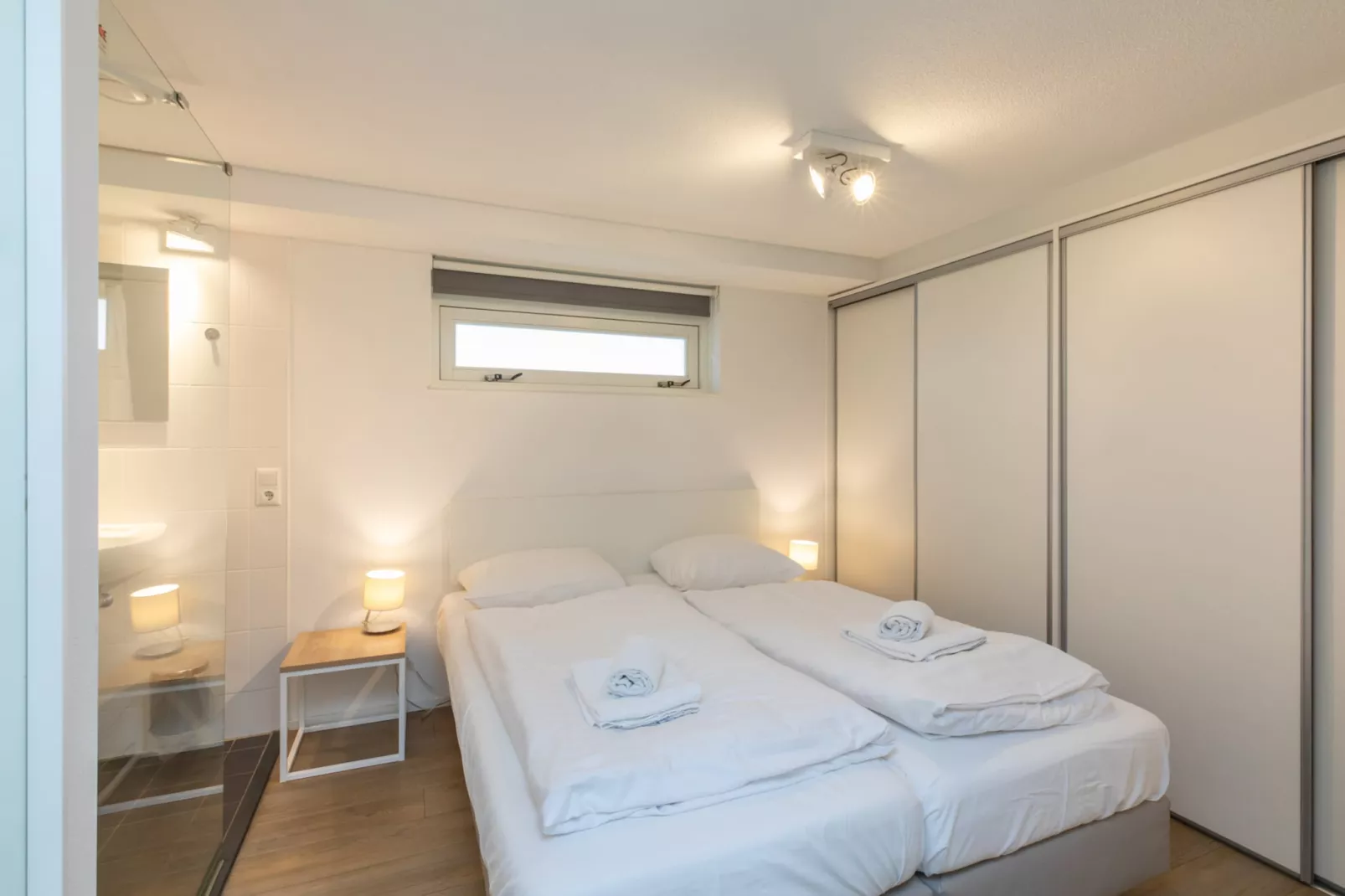 Zonnedorp 21  Beach Villa Joya Renesse | Luxury Beach Villa with Sauna - Chambre