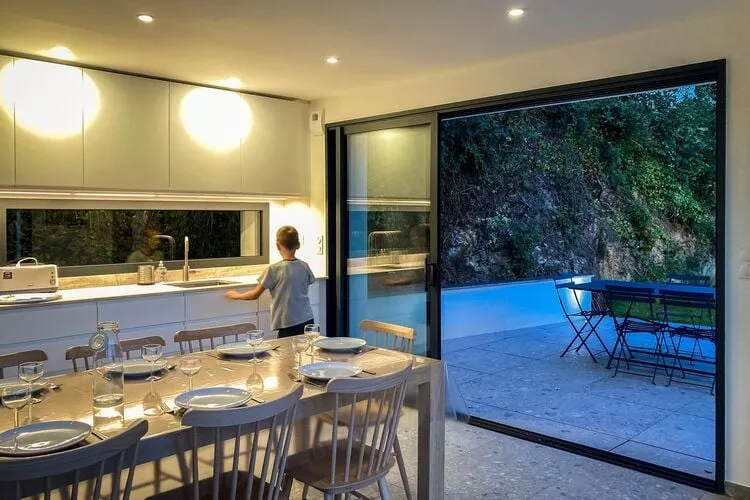 Holiday home in Saint-Jean-du-Doigt Baie de Morlaix-Esszimmer