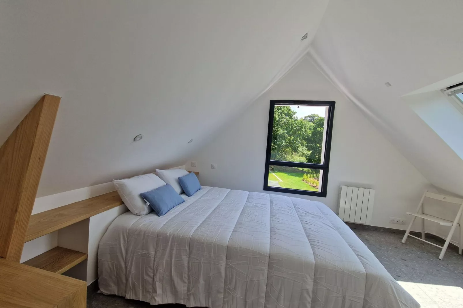 Holiday home in Saint-Jean-du-Doigt Baie de Morlaix-Schlafzimmer
