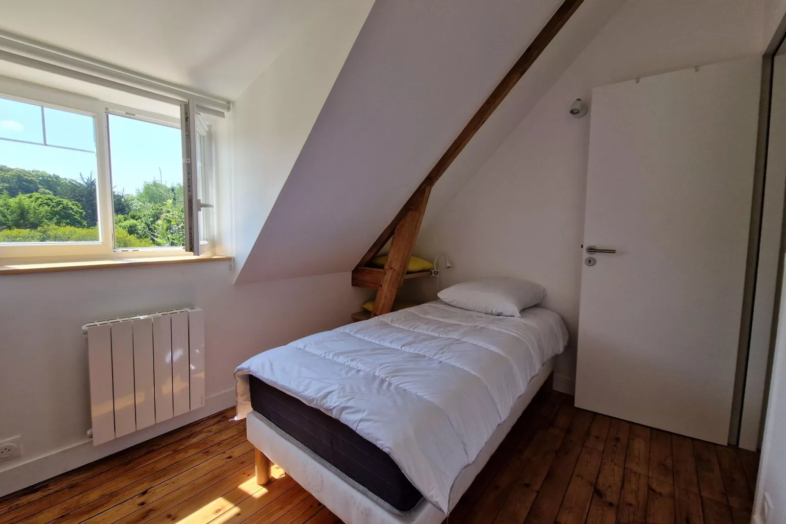 Holiday home in Saint-Jean-du-Doigt Baie de Morlaix-Schlafzimmer
