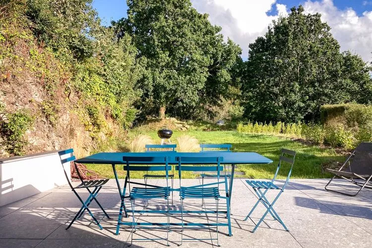 Holiday home in Saint-Jean-du-Doigt Baie de Morlaix-Terrassenbalkon