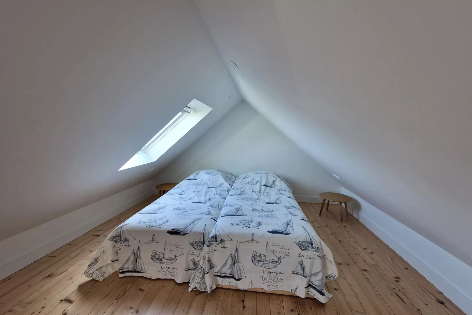 Holiday home in Plougasnou Baie de Morlaix-Bedroom