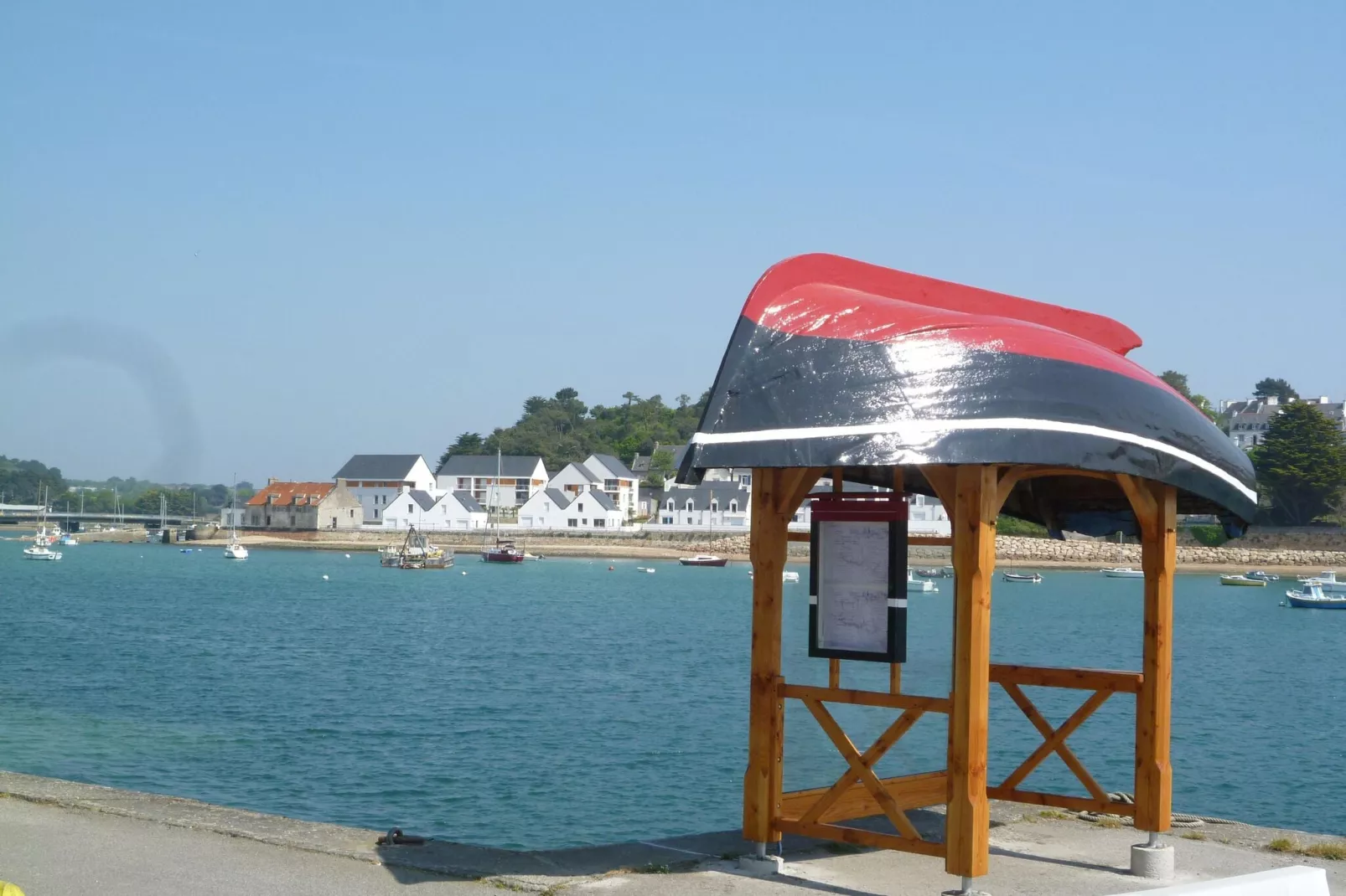 Comfortable flat in top location near the beach Audierne-Areas summer 1km
