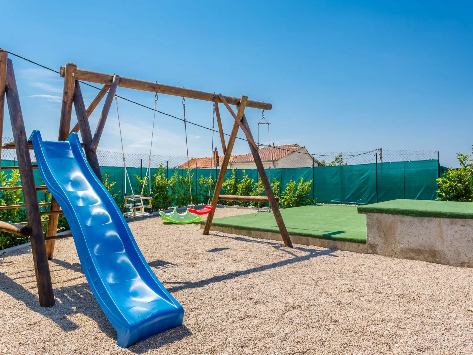 Villa Kamenica  im mediterranen Stil mit Innen- und Außenpool - Image-tags.info