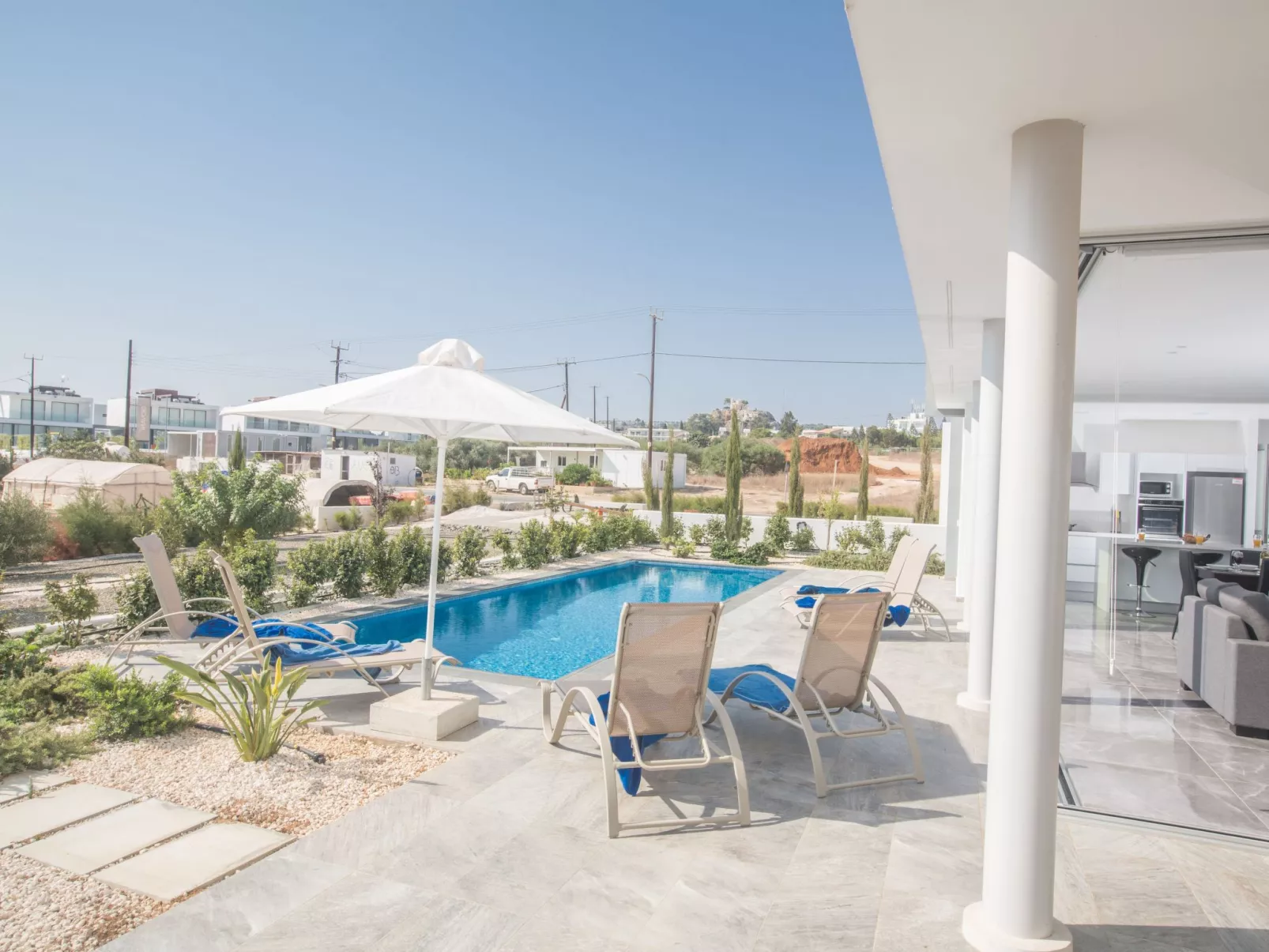 3-Schlafzimmer-Villa mit Pool in Protaras Zentrum - Image-tags.info