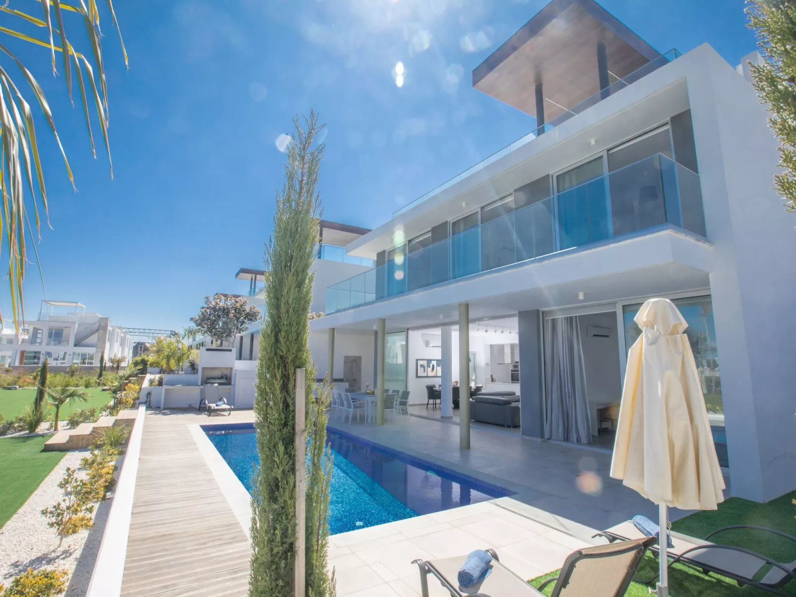 Schöne Villa Olivine Pearl OL5 mit Garten - Image-tags.info