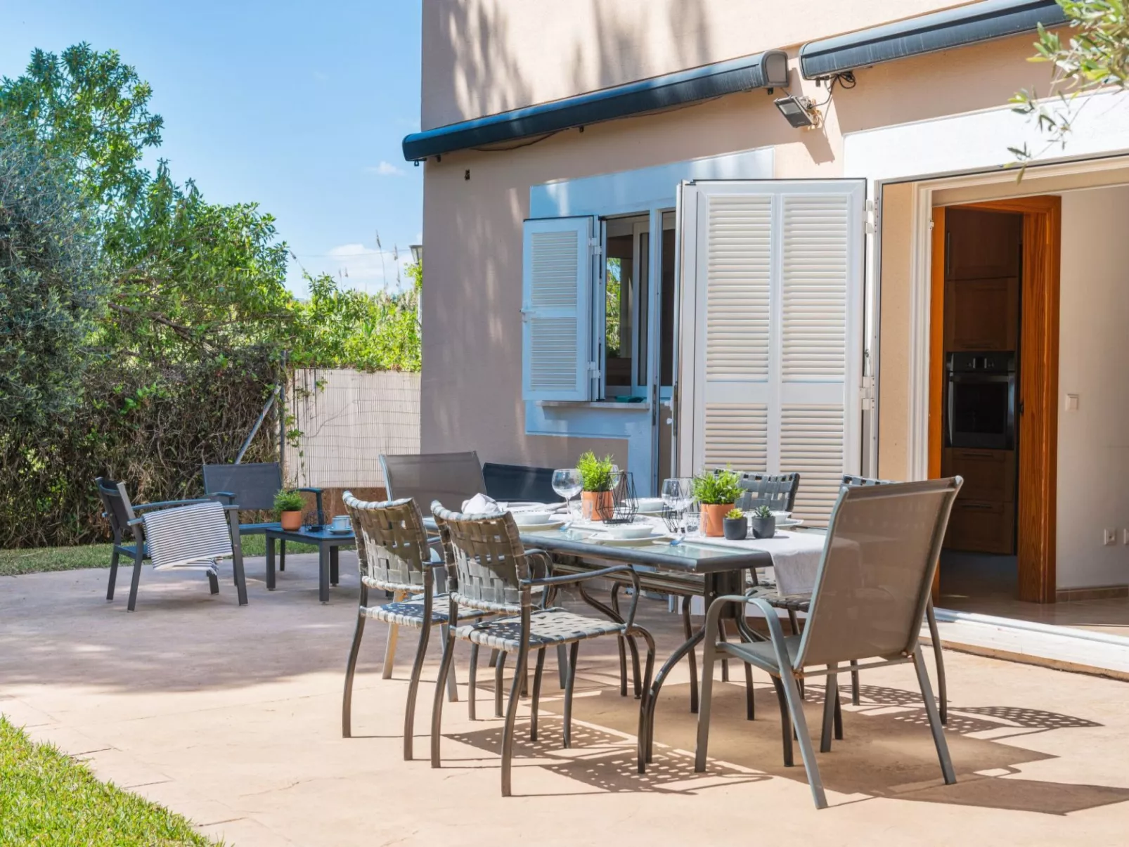 Haus mit Garten und Seeblick in Port d'Alcúdia - Image-tags.info