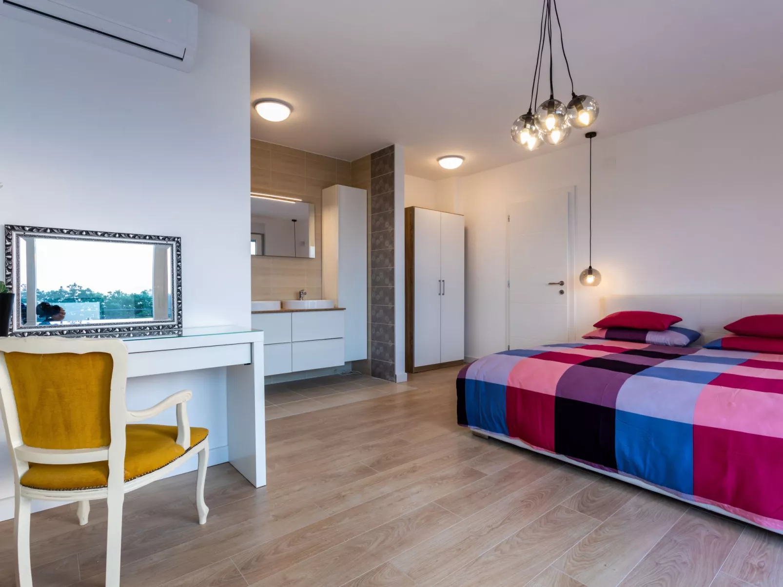 Villa Zara - Image-tags.info