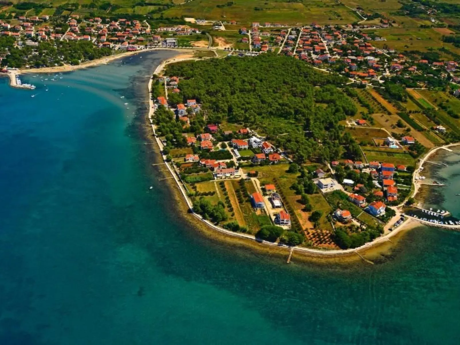 Neue Luxusvilla mit Schwimmbad, Sauna - Image-tags.info