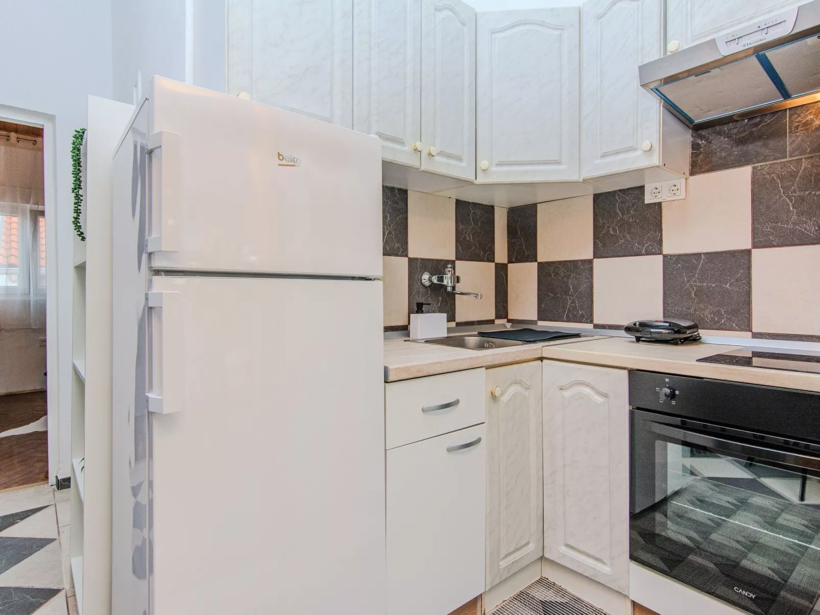 Apartment Pisacic - Image-tags.info