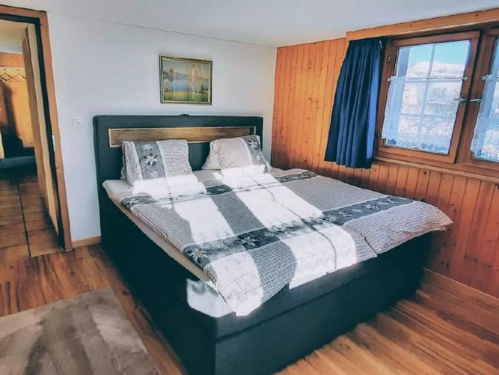 Gemütliche und geräumige Ferienwohnung - Dedans